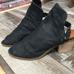 Lucky Brand leather sandal